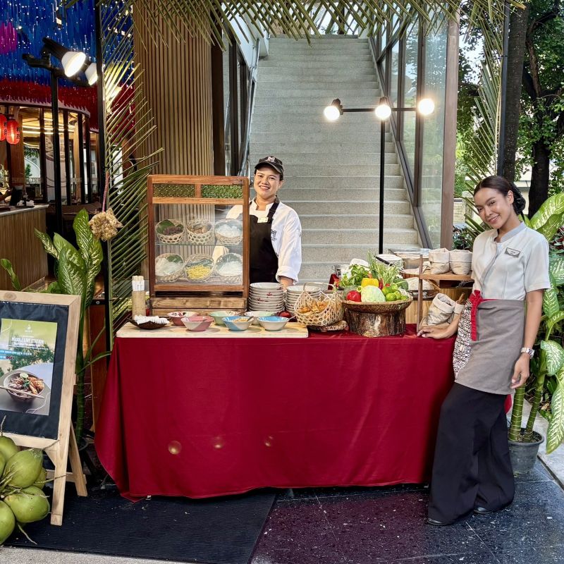 Live cooking station at Amethyst with the restaurant team in Kata Beach